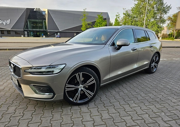 Volvo V60 cena 98500 przebieg: 164354, rok produkcji 2019 z Bydgoszcz małe 781